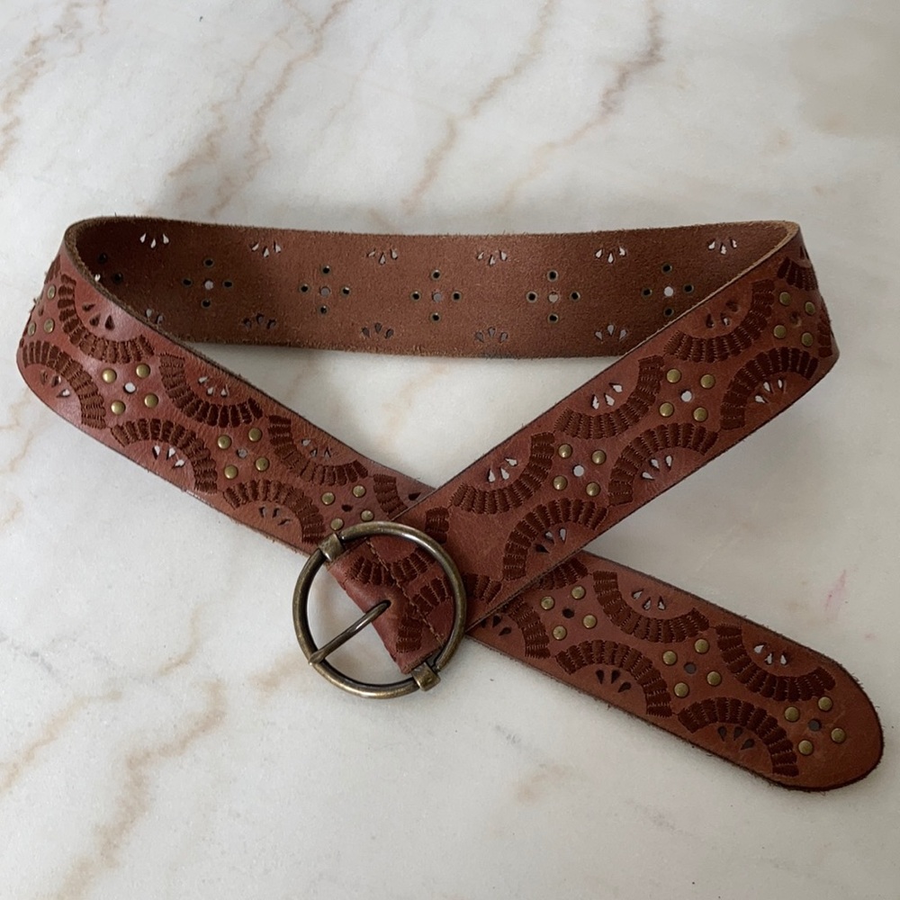 Lucky Brand tooled leather belt